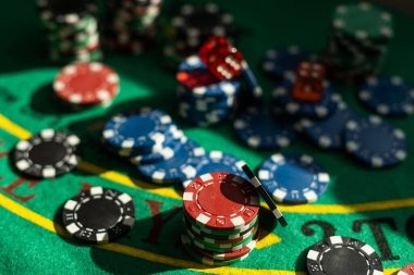Roulette betting layout with bet types and payout odds