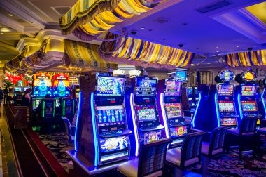 Andar Bahar live table with dealer and card layout