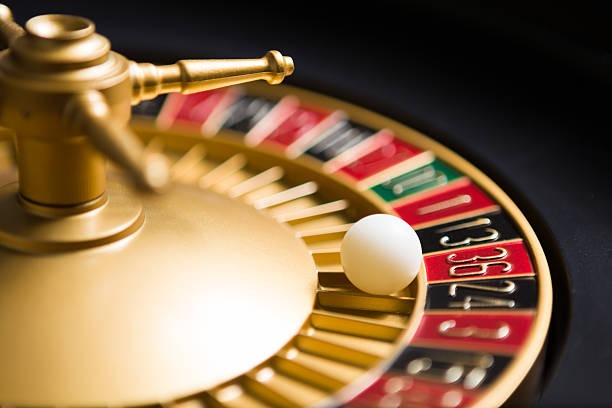No Commission Baccarat live table with dealer and card layout